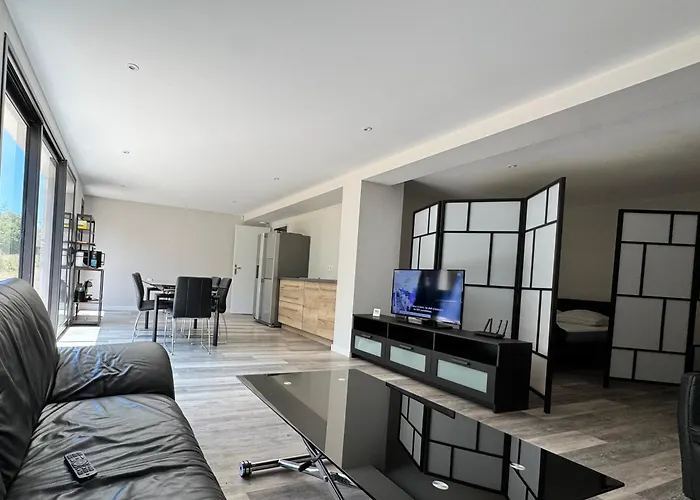 Le Nid Au Jardin アパート